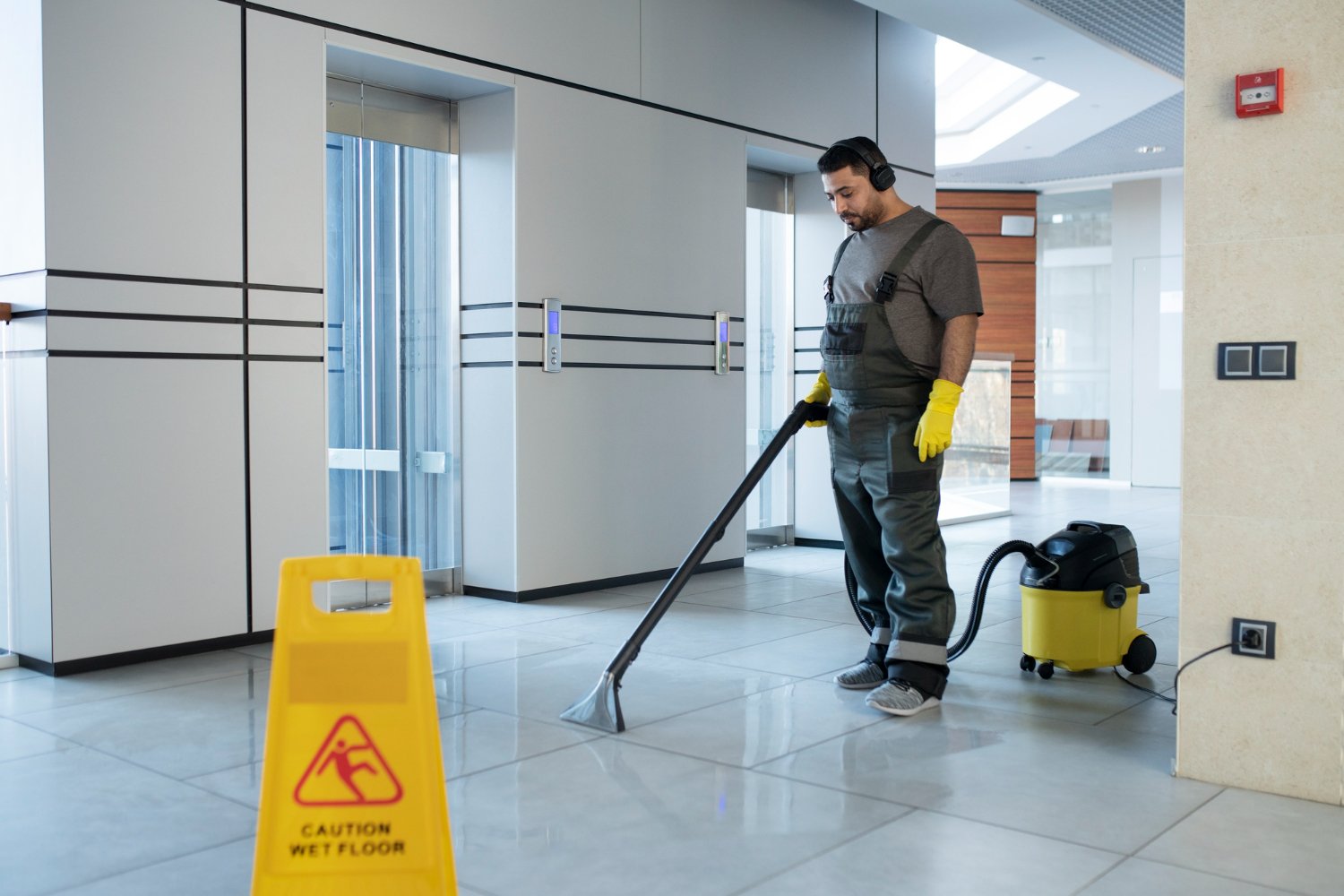 Professional Cleaning Service 4